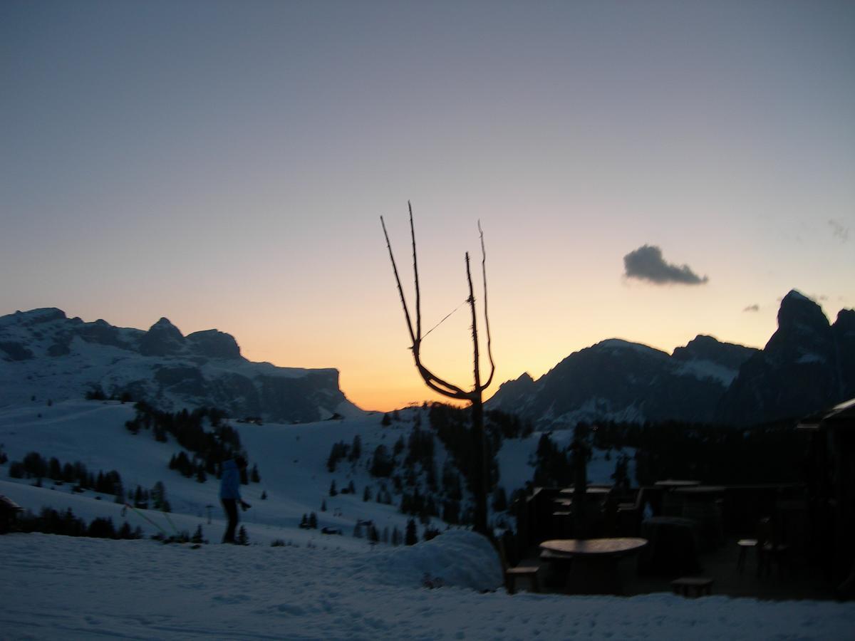 Residence Vajolet San Cassiano Esterno foto