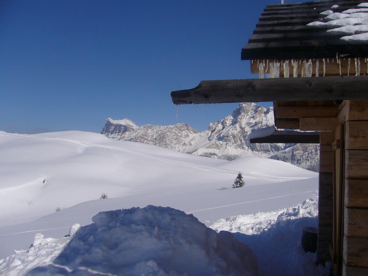 Residence Vajolet San Cassiano Esterno foto