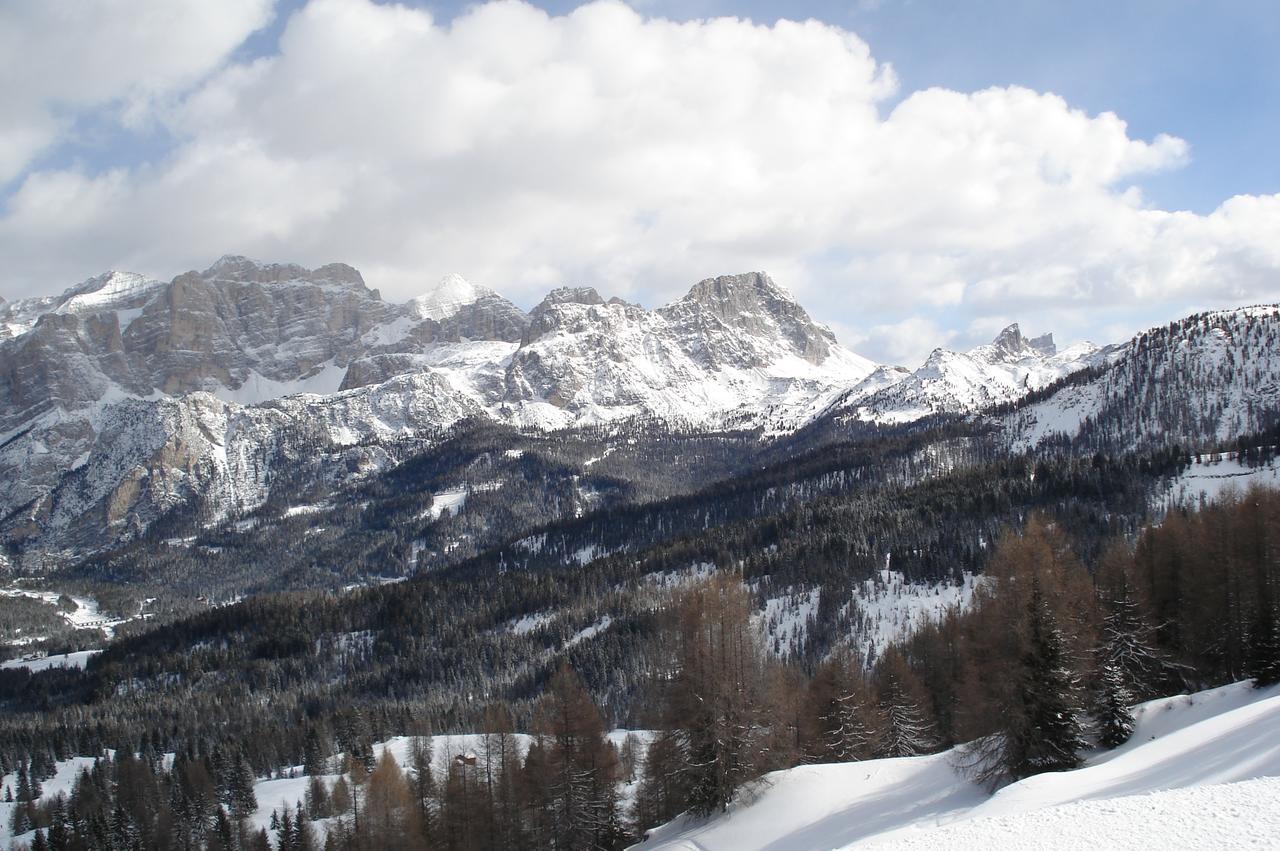 Residence Vajolet San Cassiano Esterno foto